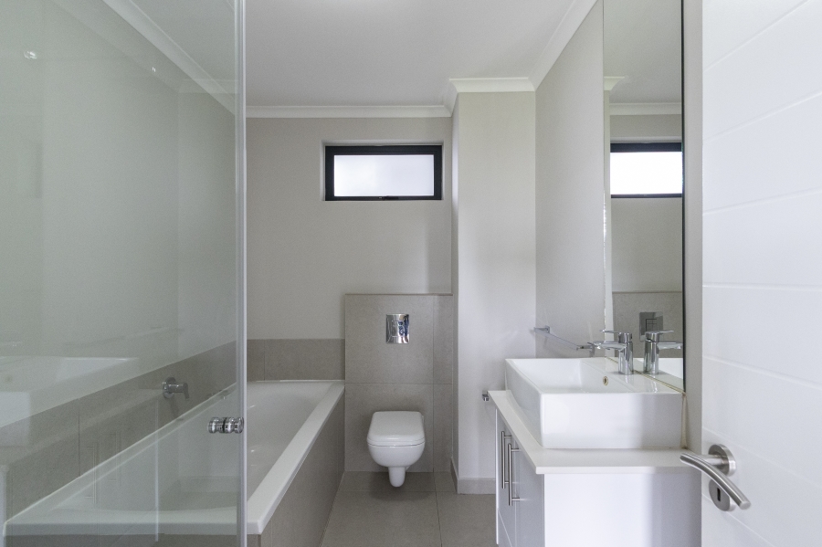 To Let 3 Bedroom Property for Rent in Sitari Country Estate Western Cape